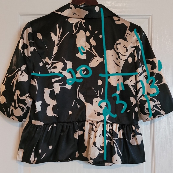 Gorgeous J.S. Collections short sleeved dress jacket - Picture 13 of 17